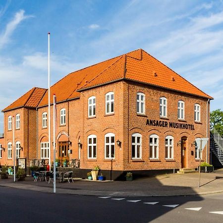 Ansager Hotel Og Hytteby ภายนอก รูปภาพ